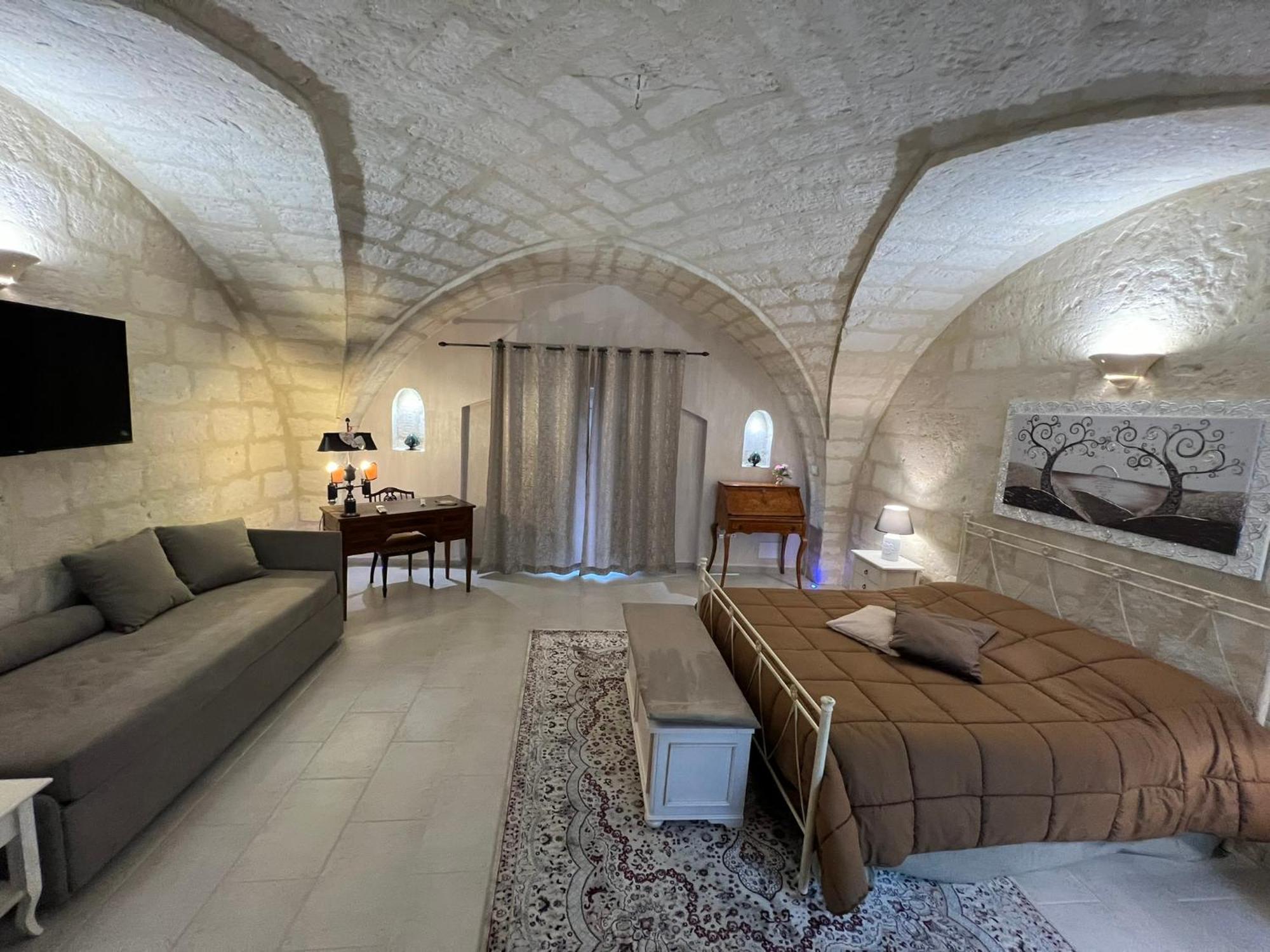 Suite Cavour Luxury Home Tarent Zewnętrze zdjęcie