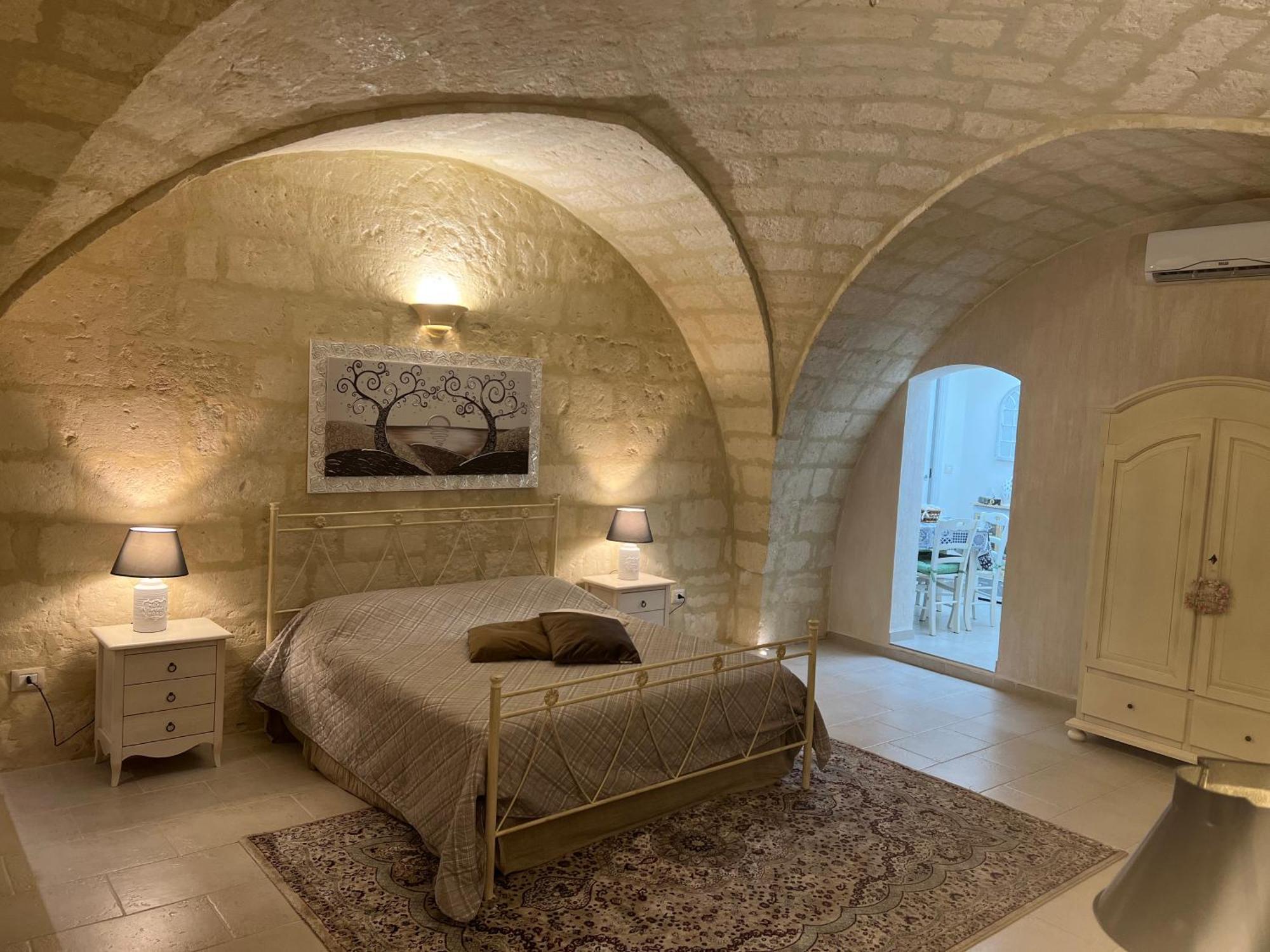 Suite Cavour Luxury Home Tarent Zewnętrze zdjęcie